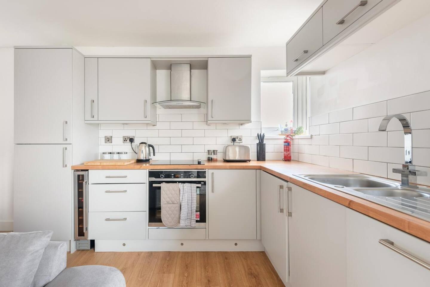 Luxurious 3-Bed Penthouse In Sheffield Daire Handsworth Dış mekan fotoğraf
