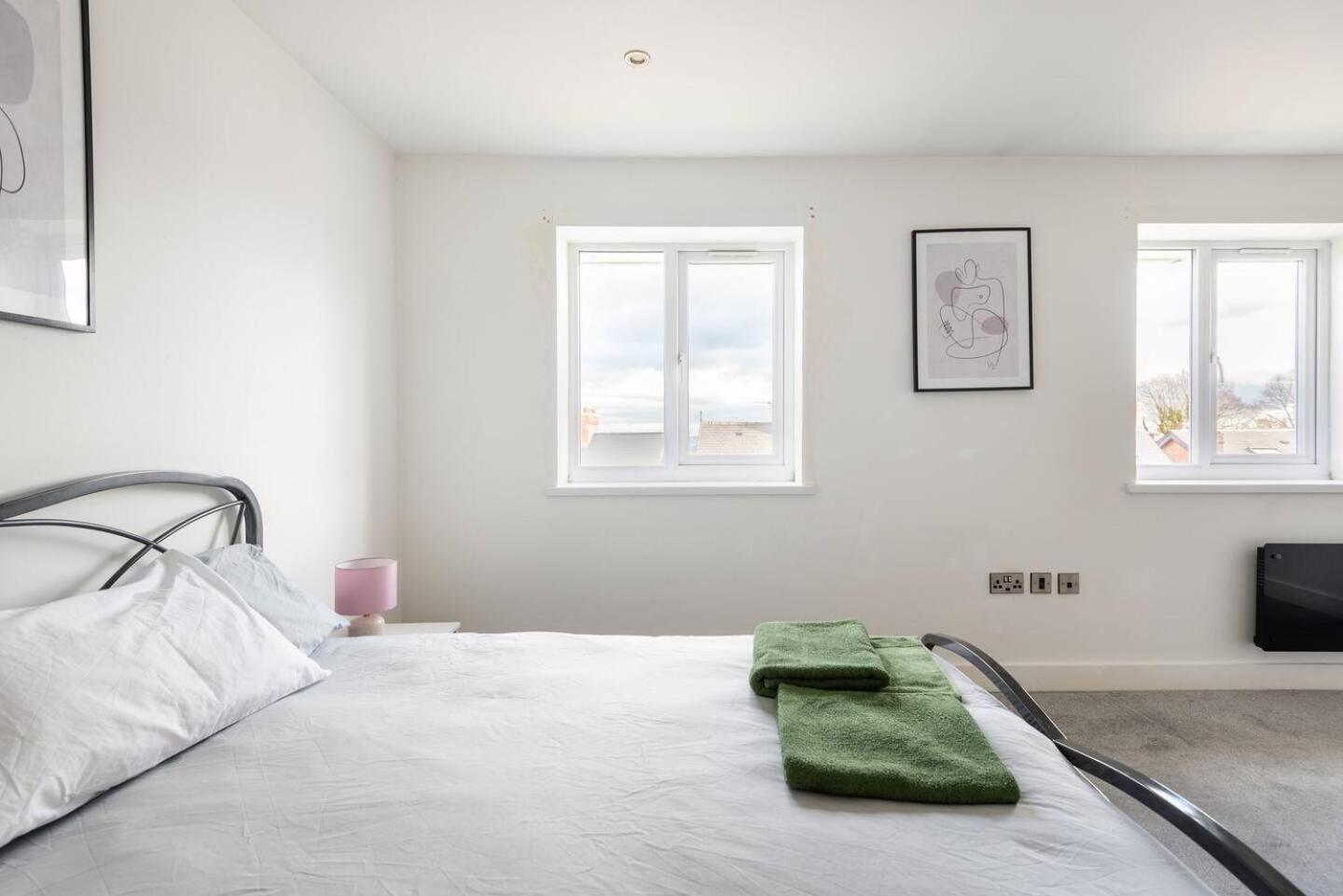 Luxurious 3-Bed Penthouse In Sheffield Daire Handsworth Dış mekan fotoğraf