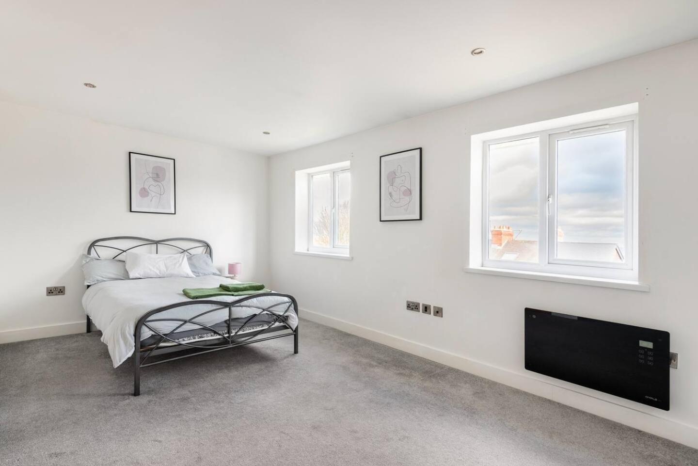 Luxurious 3-Bed Penthouse In Sheffield Daire Handsworth Dış mekan fotoğraf